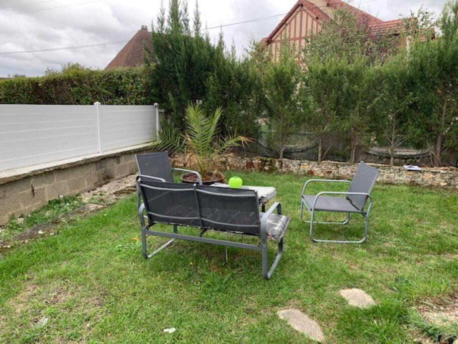 Maisonette Avec Jardin Évreux Exterior foto
